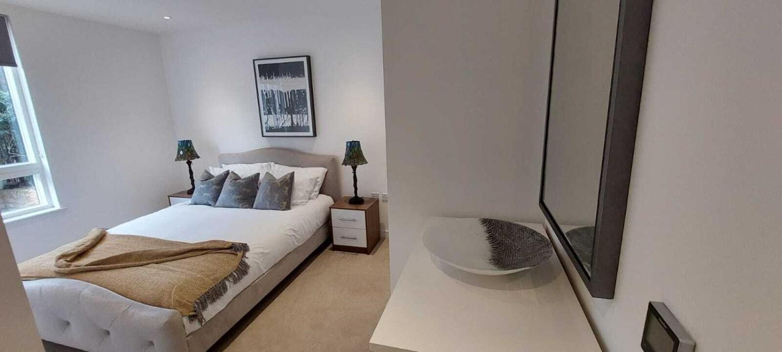 2 Bed Property Close To Heathrow Airport Hounslow Exteriör bild
