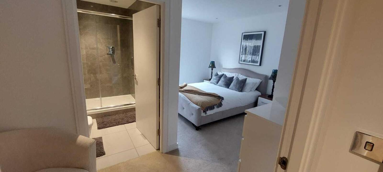 2 Bed Property Close To Heathrow Airport Hounslow Exteriör bild