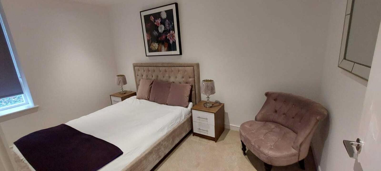 2 Bed Property Close To Heathrow Airport Hounslow Exteriör bild