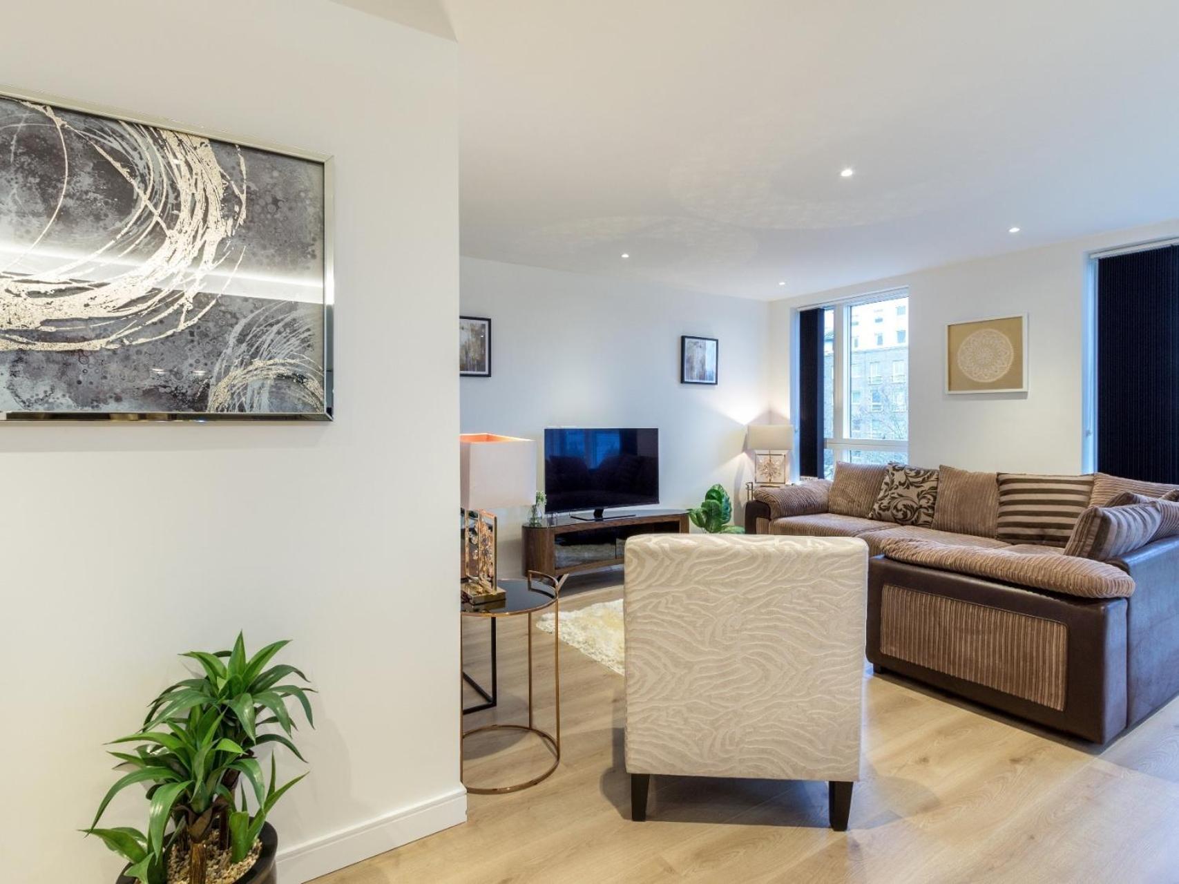 2 Bed Property Close To Heathrow Airport Hounslow Exteriör bild